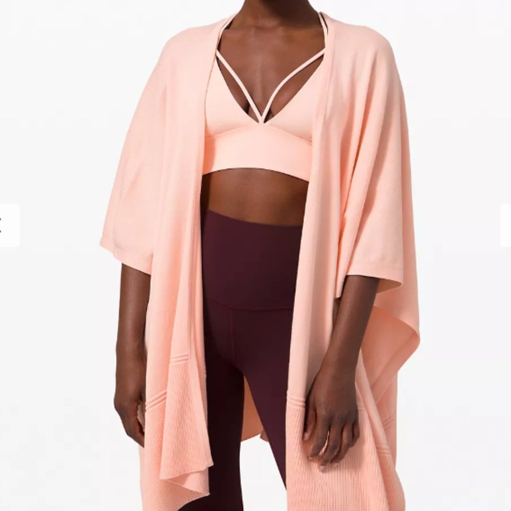 Lululemon Key to Warmth Wrap